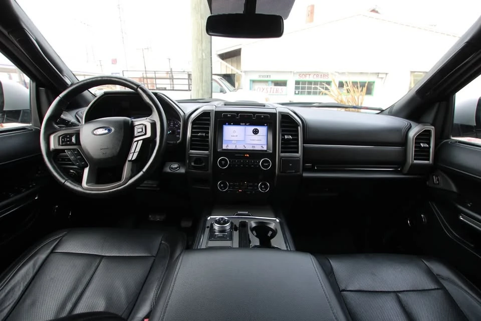 2018 Ford Expedition 4th Gen - Image 9 of 17