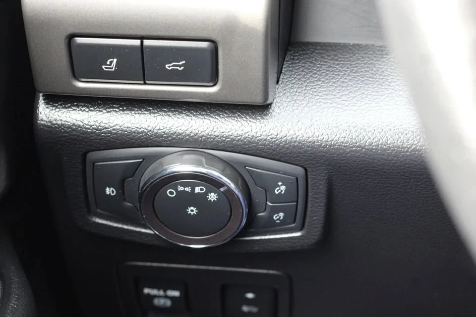 2018 Ford Expedition 4th Gen - Image 12 of 17