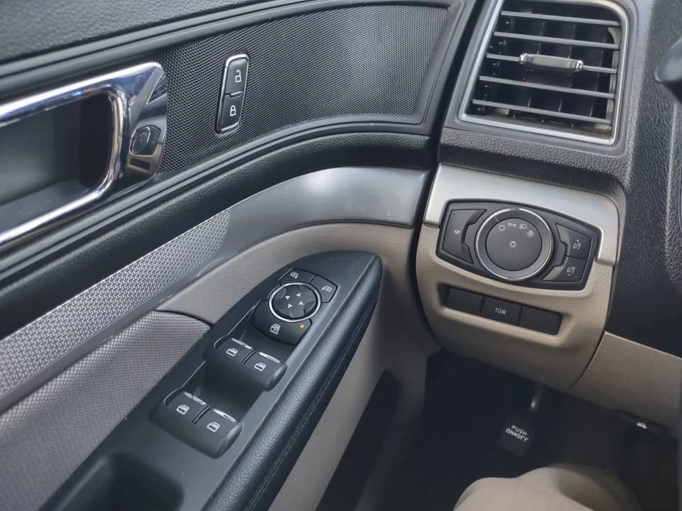 2018 Ford Explorer 5th Gen - Image 17 of 19