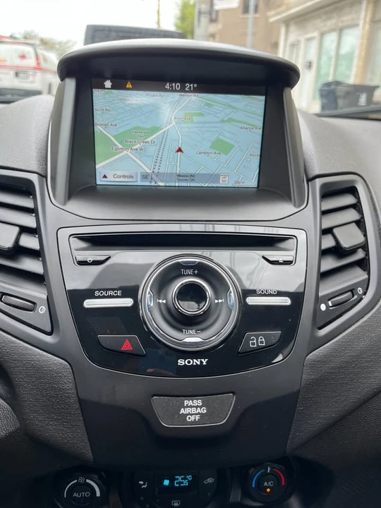 2018 Ford Fiesta - Image 10 of 19