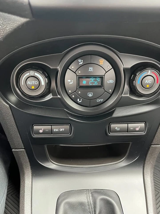 2018 Ford Fiesta - Image 12 of 19