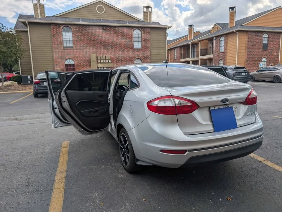 2018 Ford Five Hundred - Image 5 of 10