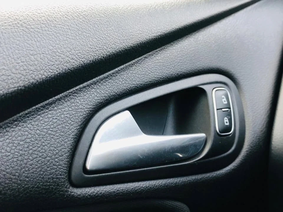 2018 Ford Focus 3rd Gen - Image 19 of 20