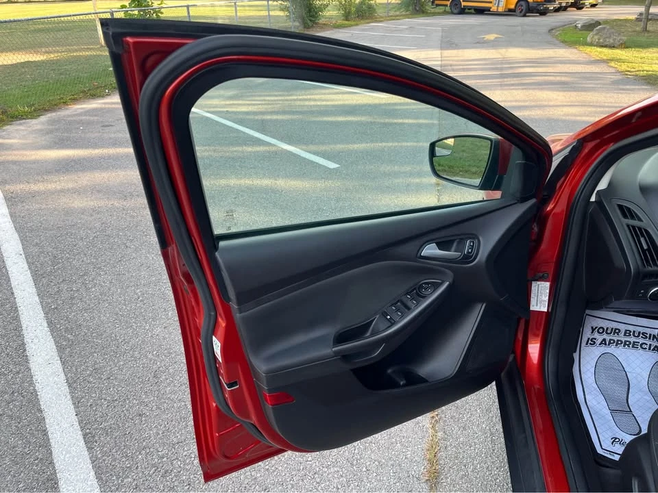 2018 Ford Focus 3rd Gen - Image 15 of 16