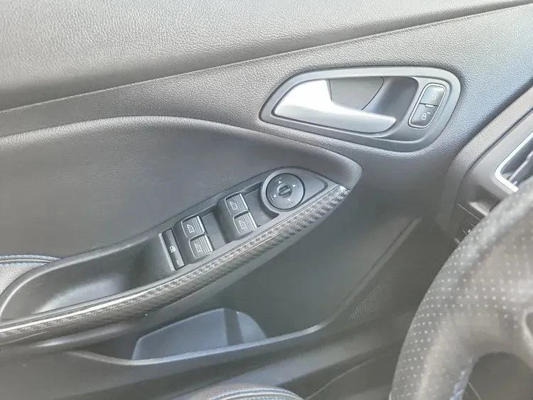2018 Ford Focus RS 3rd Gen - Image 8 of 13