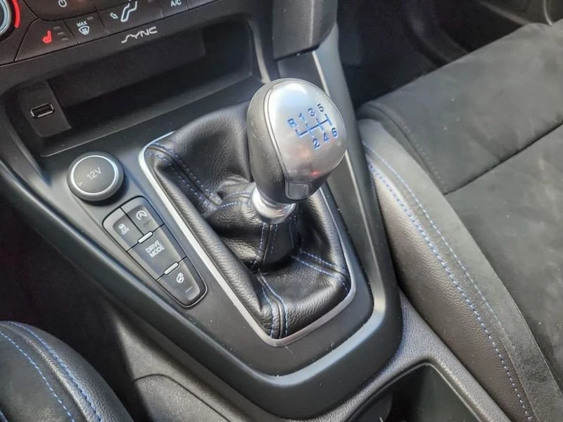 2018 Ford Focus RS 3rd Gen - Image 13 of 20
