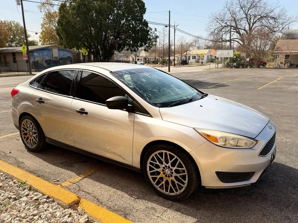 2018 Ford Focus 3rd Gen - Image 9 of 19