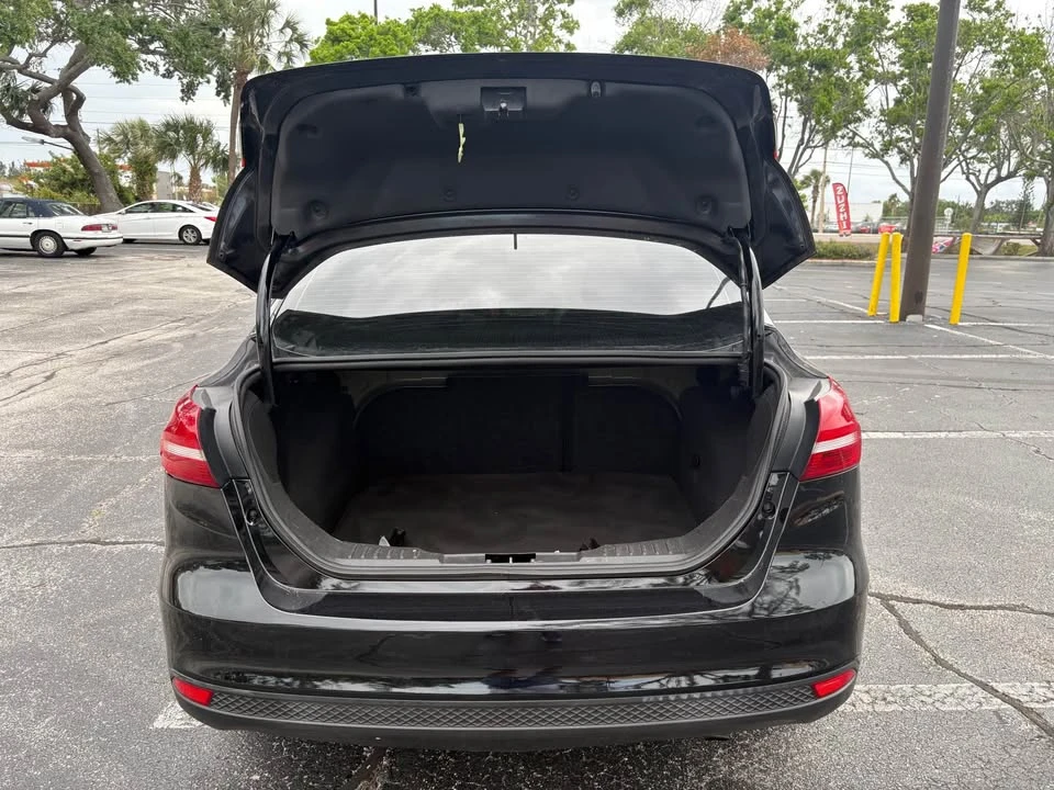 2018 Ford Focus 3rd Gen - Image 18 of 20