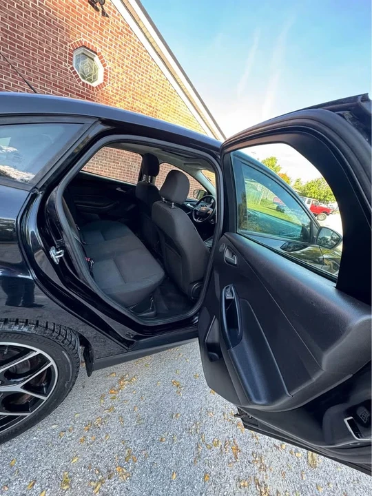 2018 Ford Focus 3rd Gen - Image 17 of 19