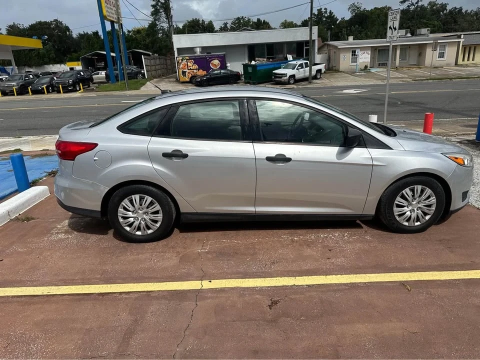 2018 Ford Focus 3rd Gen - Image 10 of 15