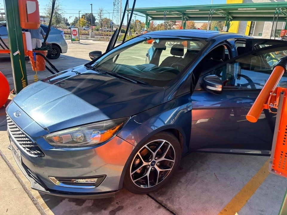 2018 Ford Focus 3rd Gen - Image 2 of 11