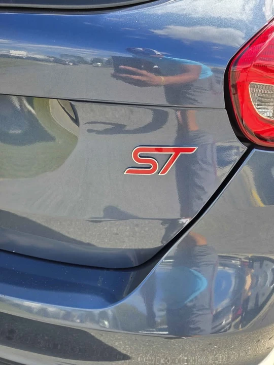 2018 Ford Focus ST 3rd Gen - Image 9 of 16