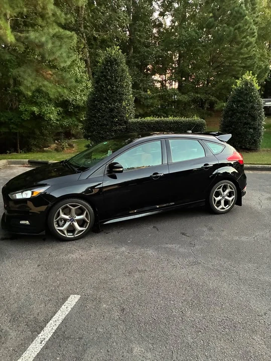 2018 Ford Focus 3rd Gen - Image 2 of 17