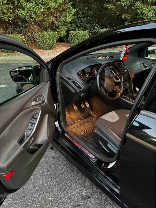 2018 Ford Focus 3rd Gen - Image 6 of 17