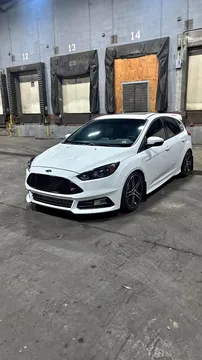2018 Ford Focus ST