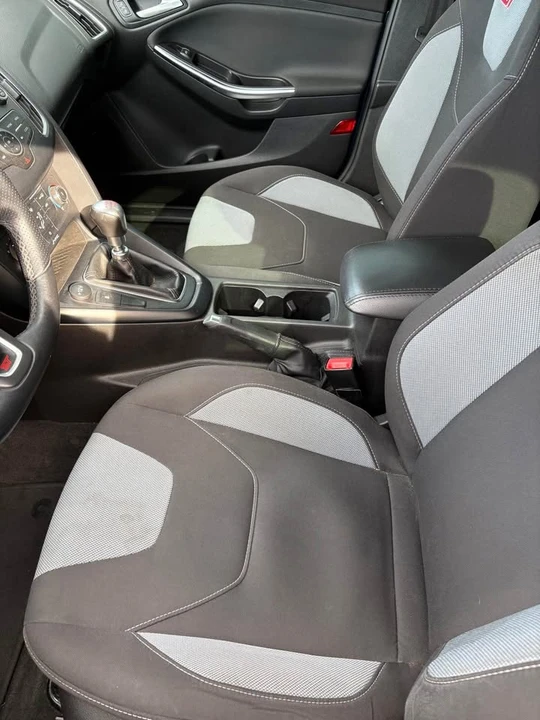2018 Ford Focus 3rd Gen - Image 9 of 15