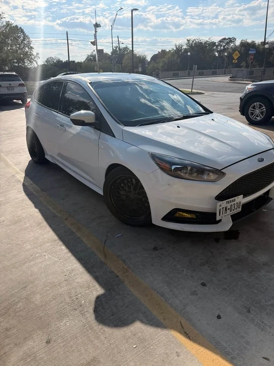 2018 Ford Focus 3rd Gen - Image 2 of 8