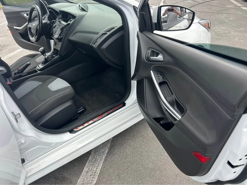 2018 Ford Focus 3rd Gen - Image 17 of 18