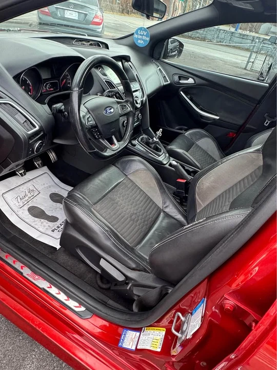 2018 Ford Focus ST 3rd Gen - Image 9 of 15