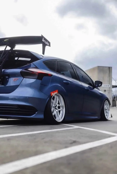 2018 Ford Focus 3rd Gen - Image 2 of 9