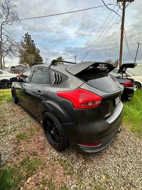 2018 Ford Focus ST 3rd Gen - Image 2 of 9