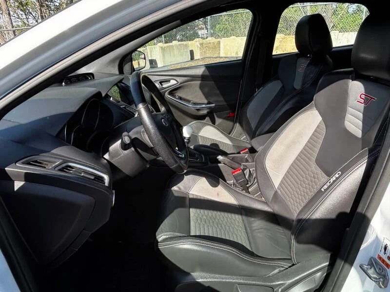 2018 Ford Focus ST 3rd Gen - Image 17 of 18