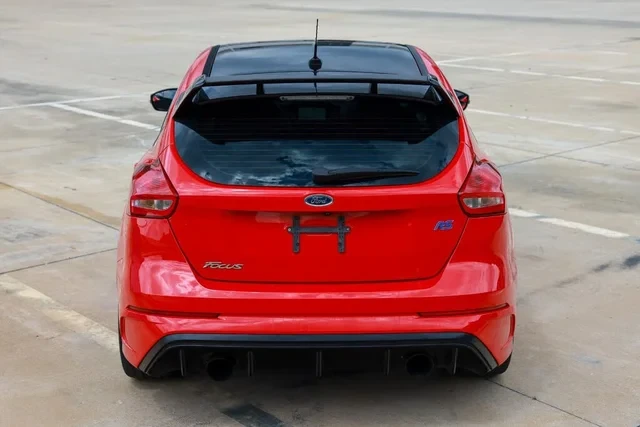 2018 Ford Focus RS 3rd Gen - Image 9 of 19