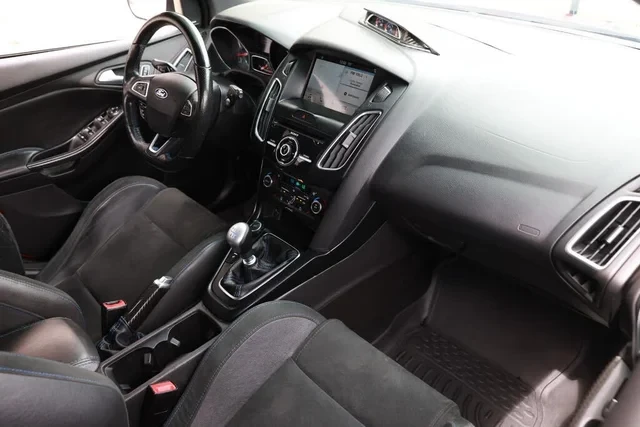 2018 Ford Focus RS 3rd Gen - Image 18 of 19