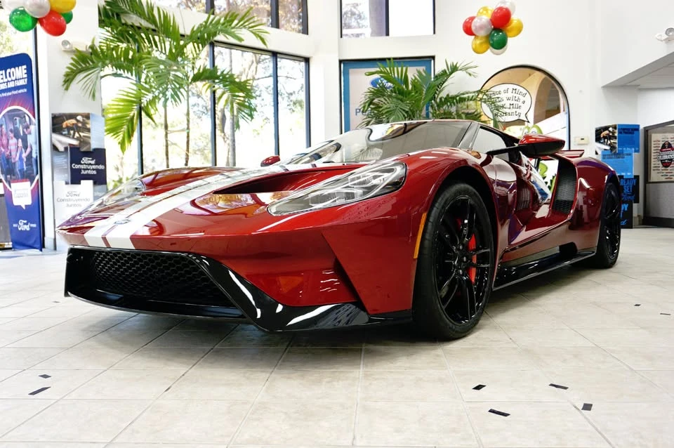 2018 Ford GT 2nd Gen - Image 16 of 17