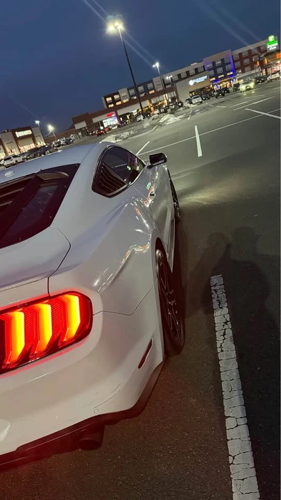 2018 Ford S550 Mustang - Image 2 of 9