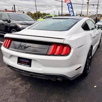 2018 Ford Mustang EcoBoost Coupe