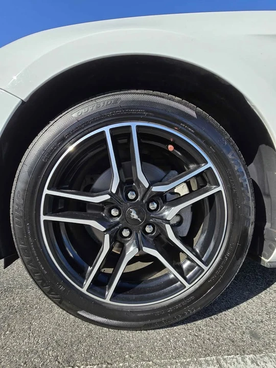 2018 Ford S550 Mustang - Image 7 of 17