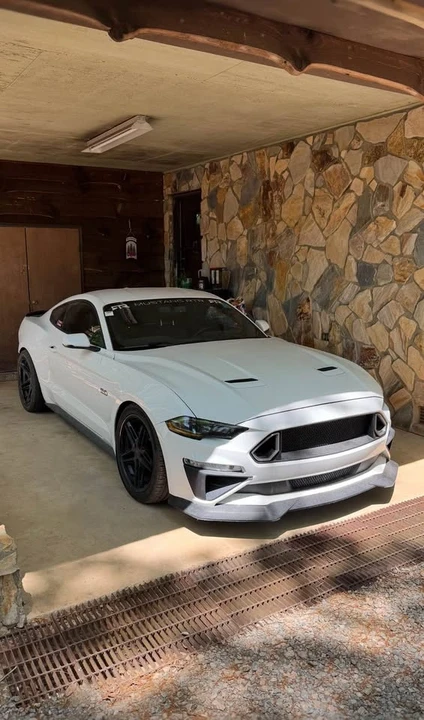 2018 Ford S550 Mustang - Image 2 of 12