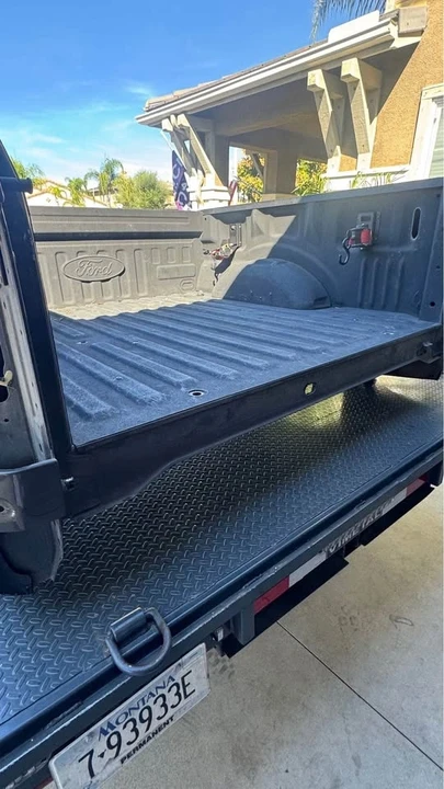 2018 Parts & Memorabilia Bodywork - Image 9 of 10