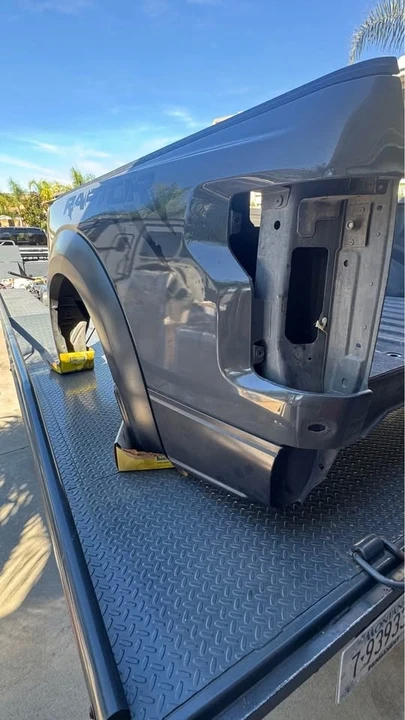 2018 Parts & Memorabilia Bodywork - Image 8 of 10