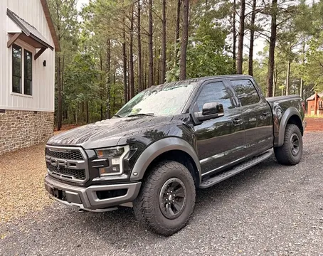 2018 Ford F-150 Raptor SuperCrew 802A Luxury Package