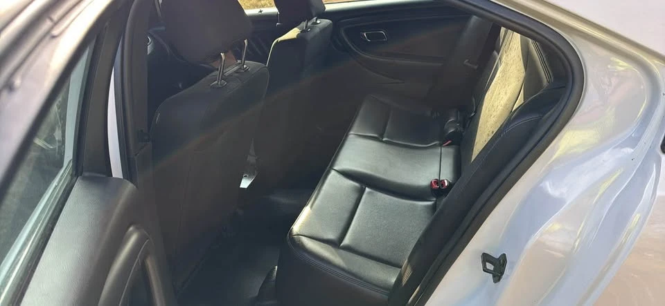 2018 Ford Taurus 6th Gen - Image 9 of 9