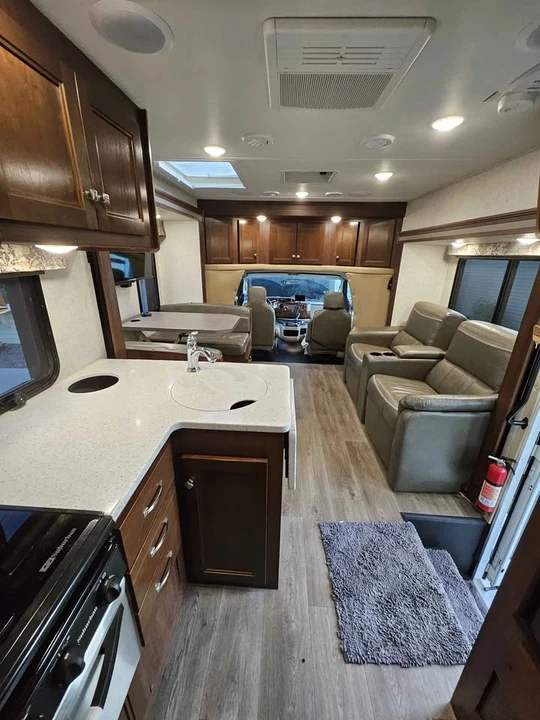 2018 Forest River - Image 11 of 20