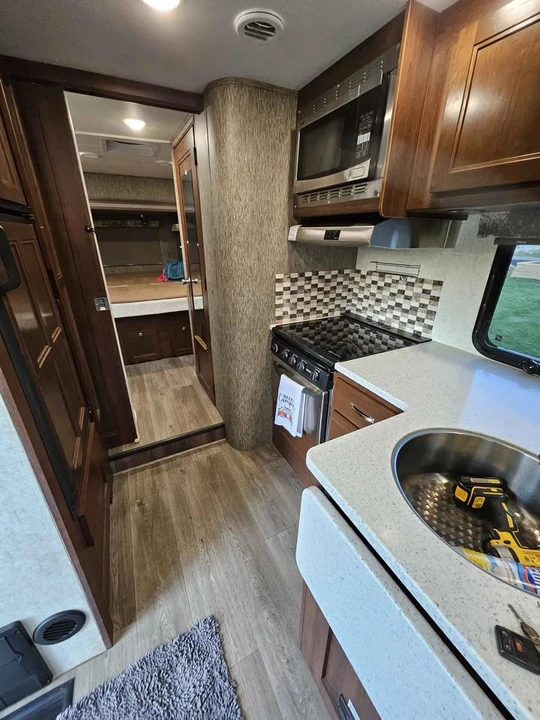 2018 Forest River - Image 12 of 20