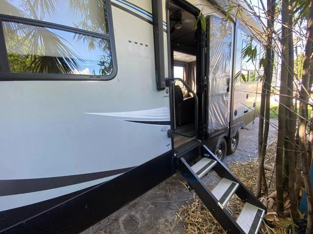 2018 Forest River Cherokee - Image 3 of 12