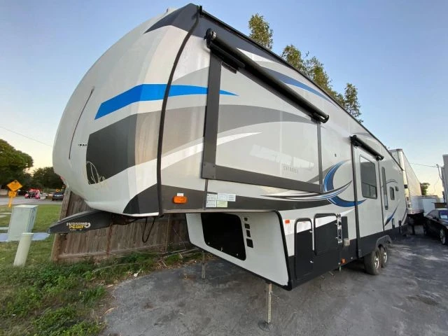2018 - Image 2 of 21
