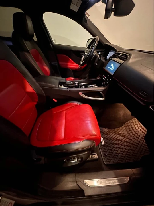 2018 Jaguar F-Pace - Image 5 of 10