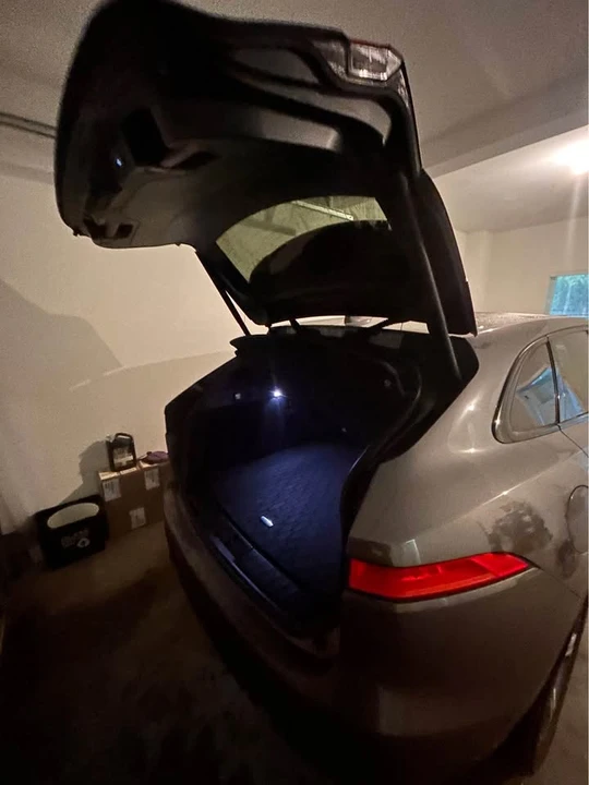 2018 Jaguar F-Pace - Image 3 of 10