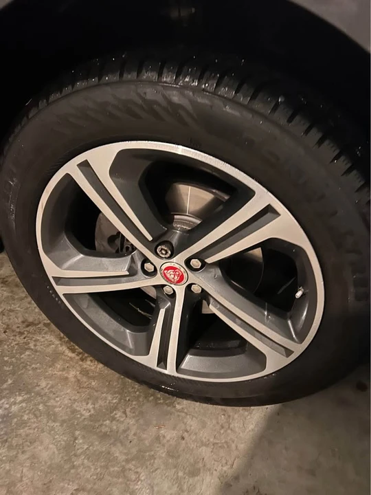 2018 Jaguar F-Pace - Image 4 of 10