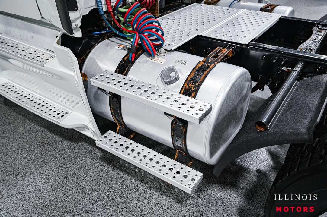 2018 Freightliner - Image 16 of 21