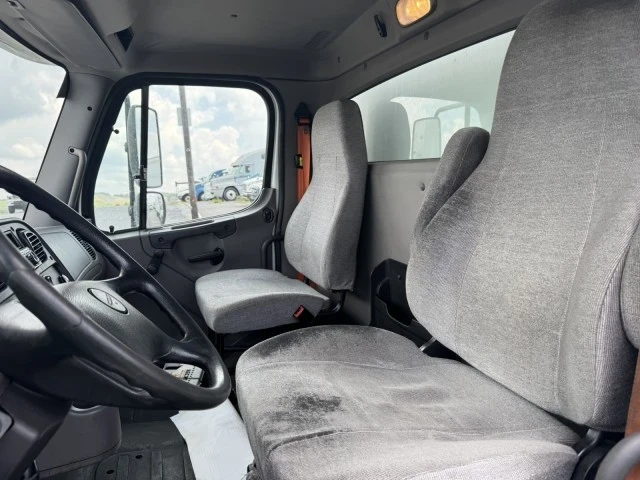 2018 Freightliner - Image 10 of 21