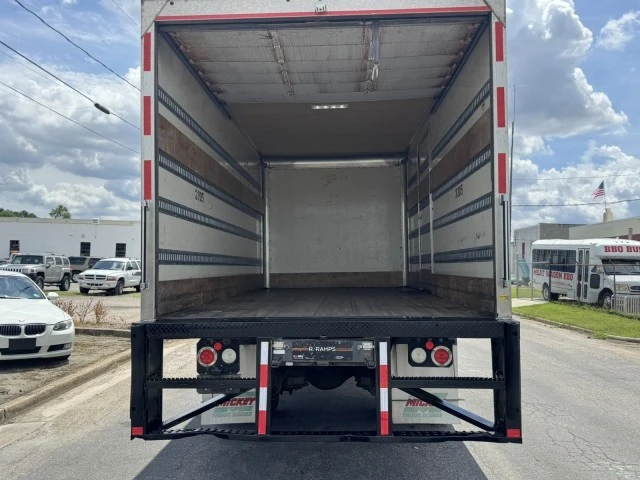 2018 Freightliner - Image 15 of 21