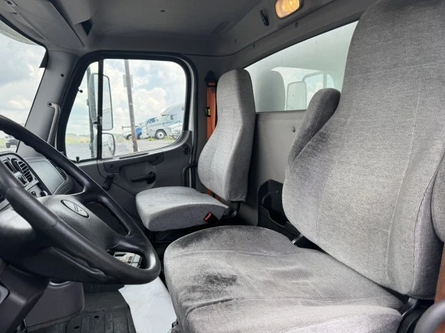 2018 Freightliner - Image 10 of 21