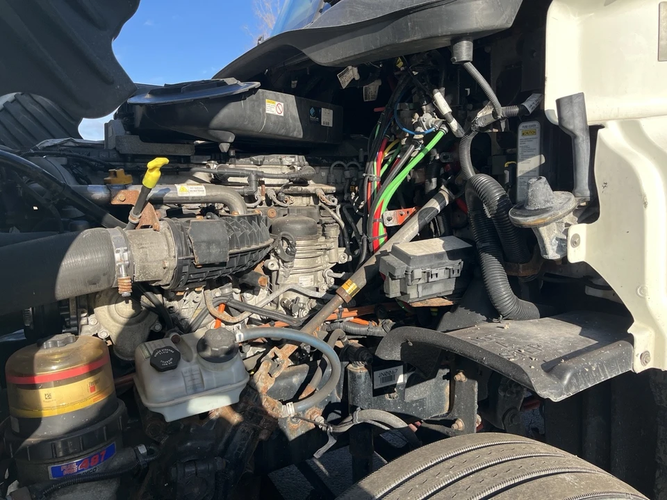 2018 Freightliner - Image 10 of 11