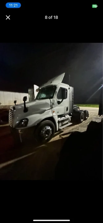 2018 Freightliner - Image 4 of 5